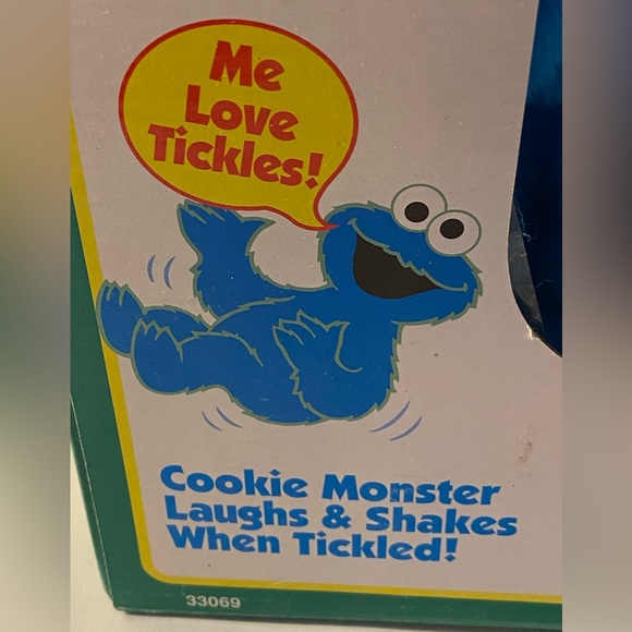 90s Tickle Me TALKING Cookie Monster
Tyco Sesame Street 1997 plush AS IS case - Picture 7 of 15